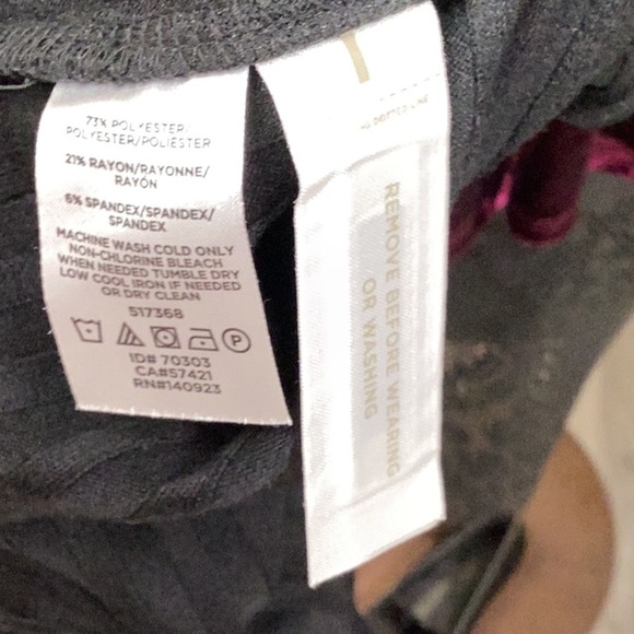 LOFT Black Ribbed Knit Short Sleeve Dress Size Small - Picture 5 of 5